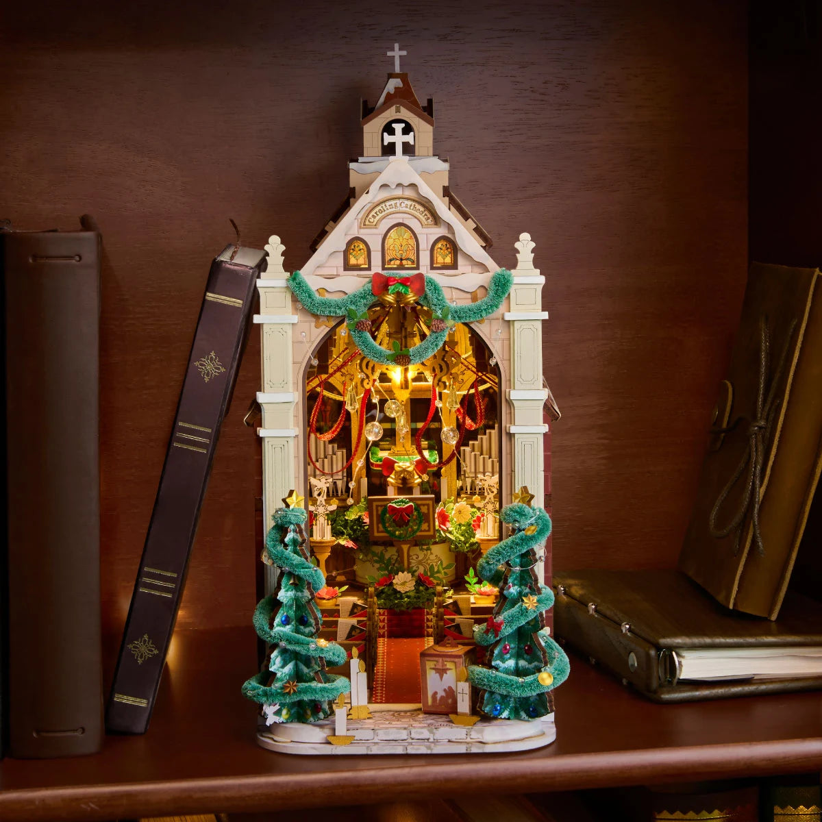 Rolife Caroling Cathedral TGB26 Book Nook Kit - gallery image 3