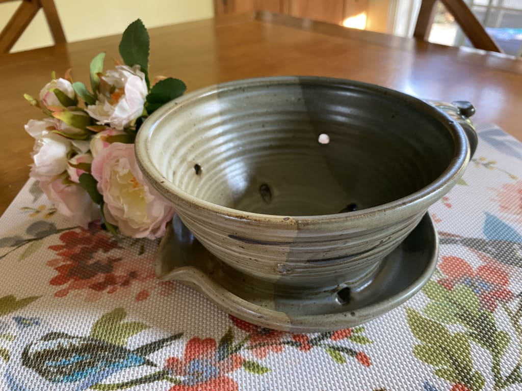 Handmade Stoneware Berry Rinsing Bowl - gallery image 5